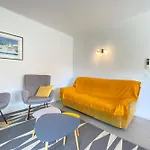 06cg Beautiful 2 Bedroom - Garden Appartement *
