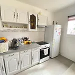 06cg Beautiful 2 Bedroom - Garden