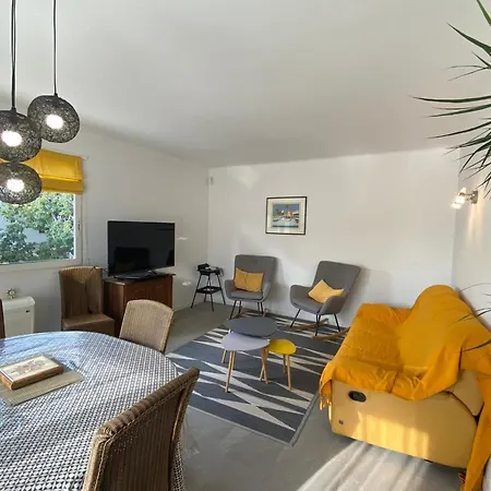 06cg Beautiful 2 Bedroom - Garden 公寓